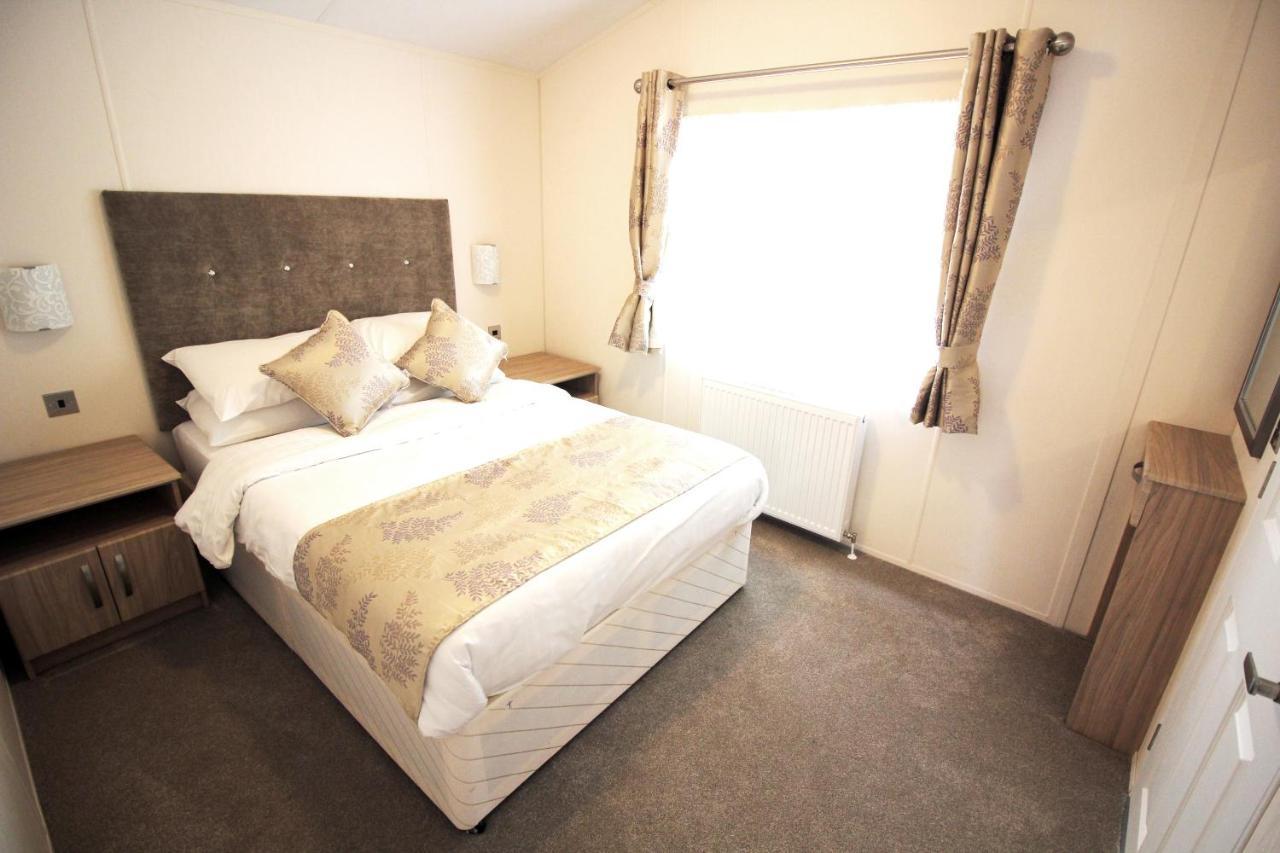 Bucklegrove Holiday Park Бат Екстериор снимка
