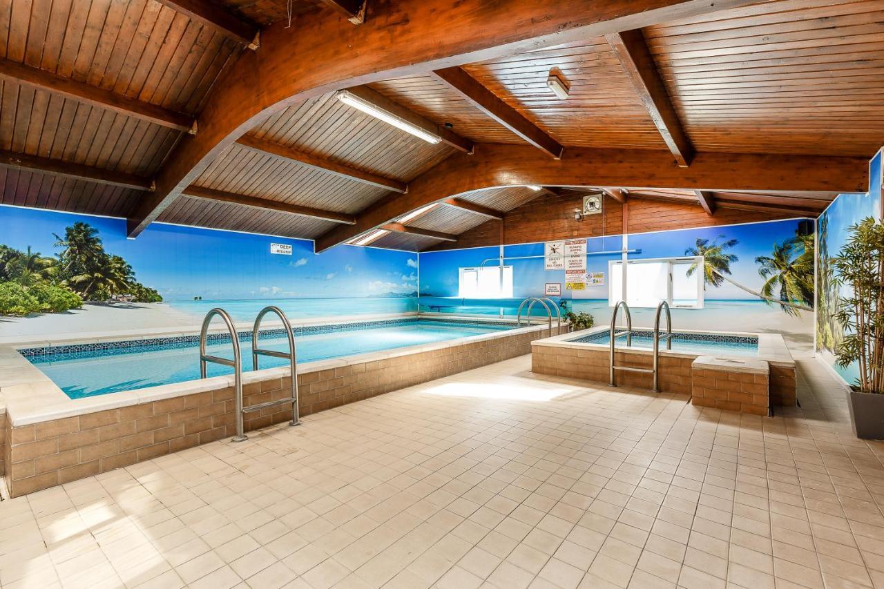 Bucklegrove Holiday Park Бат Екстериор снимка